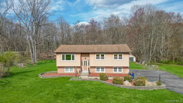 $625,000 | 70 Bayberry Drive, Monroe, NY 10950