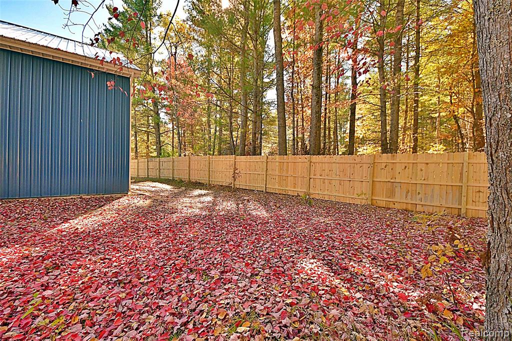 7877 Oak Road St. Helen, MI 48656 - Photo 14 of 20