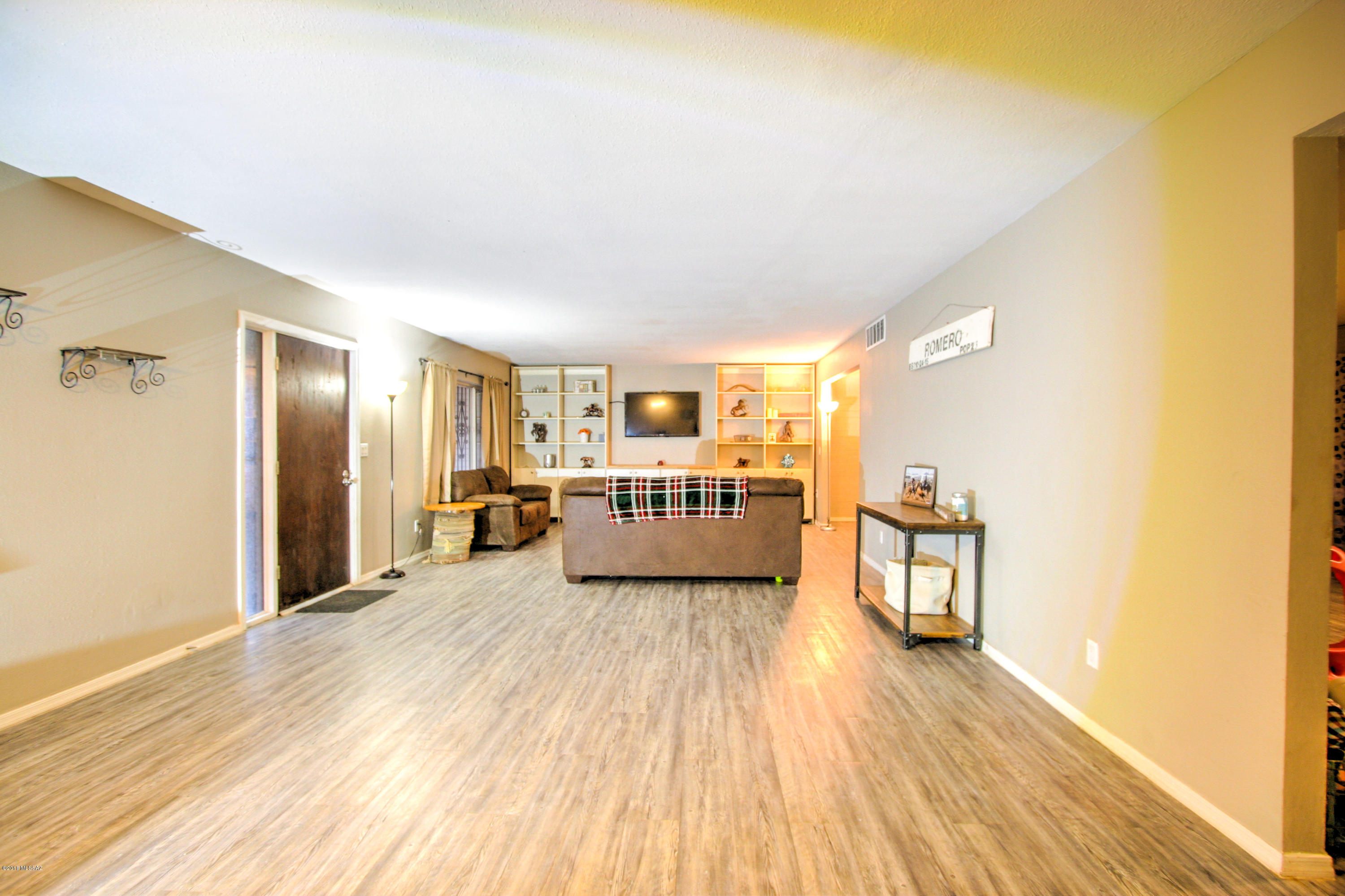11619 West Grier Road Marana, AZ 85653 - Photo 4 of 18 Gallery Image 4