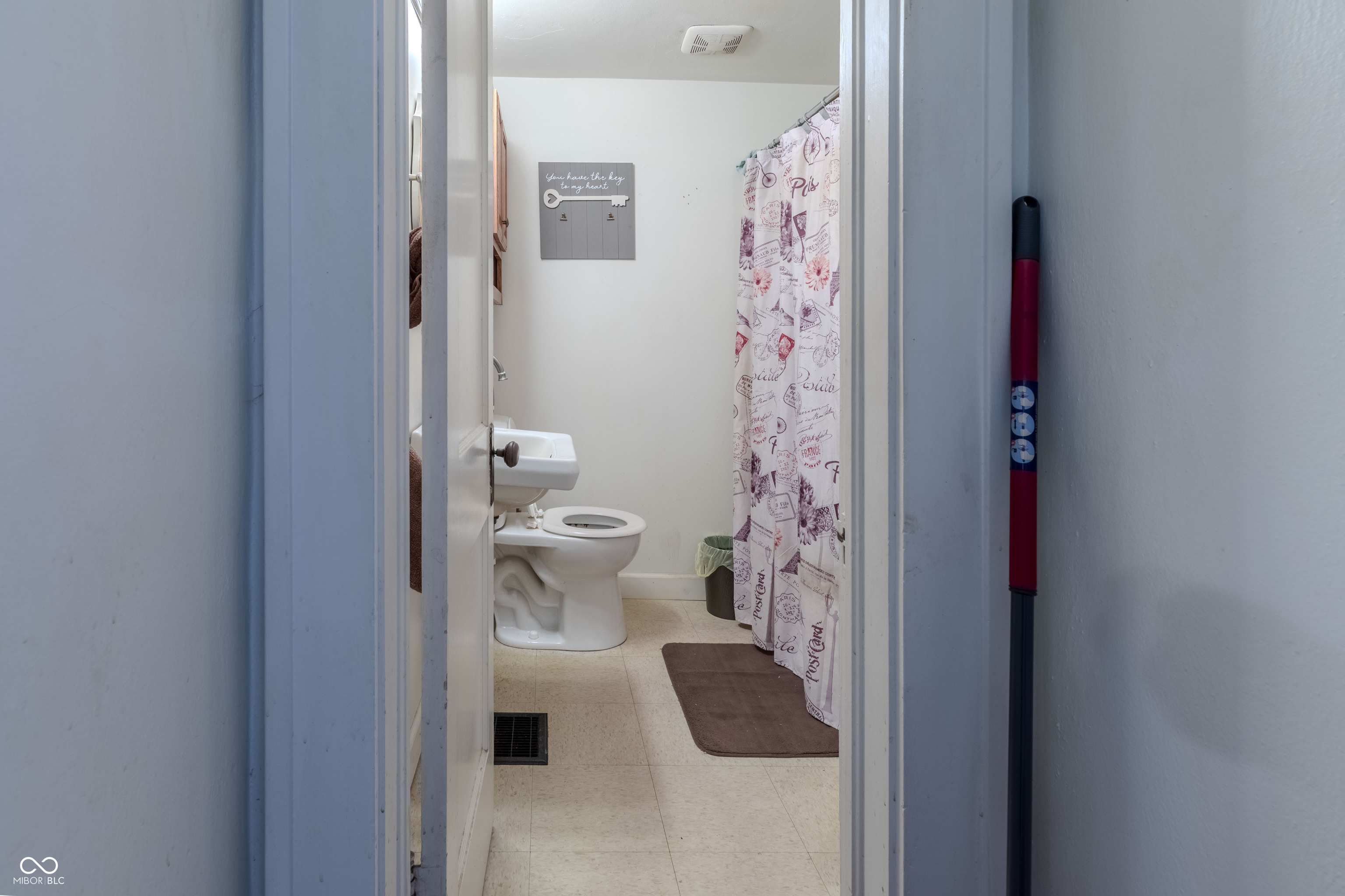 2116 George Street Anderson, IN 46016 - Photo 7 of 13