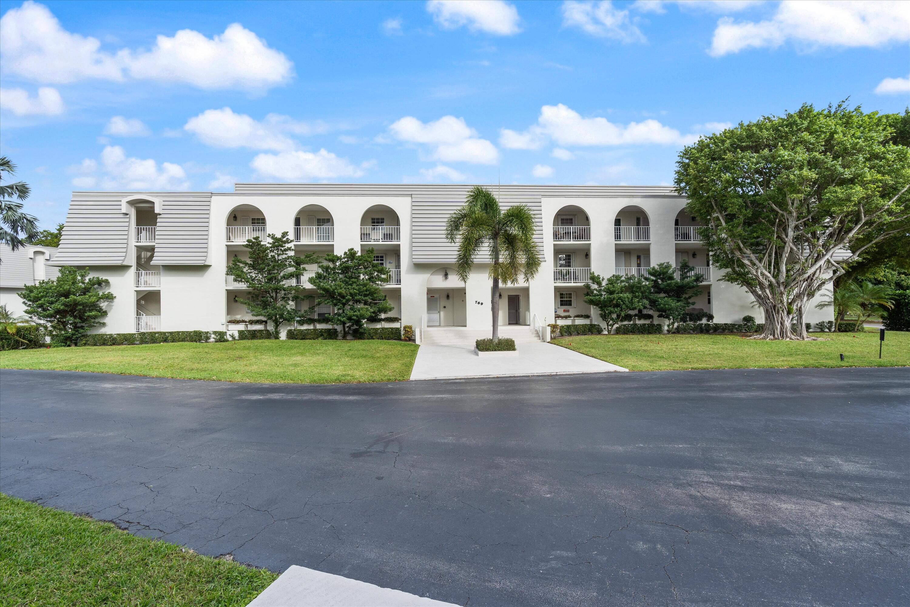 769 Jeffery Street, Unit 303 Boca Raton, FL 33487 - Photo 3 of 23 01-769 Jeffrey Street Bldg 2 #303 Boca R