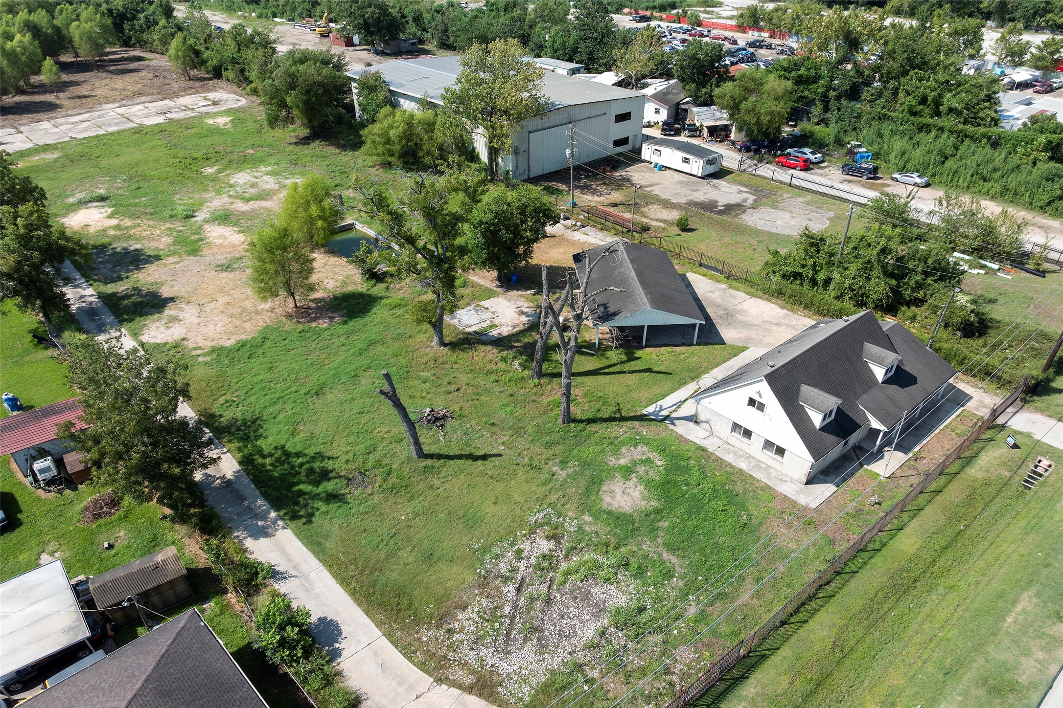 822 Aldine Mail Rte Road Houston, TX 77037 - Photo 11 of 44 an aerial view of a residential houses with outdoor space