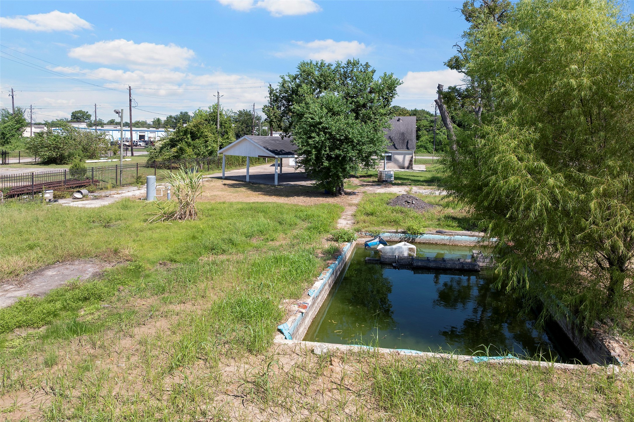 822 Aldine Mail Rte Road Houston, TX 77037 - Photo 16 of 44 a view of an outdoor space