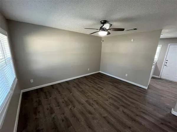 $1,699 | 12508 Meadowcrest Lane, Balch Springs, TX 75180