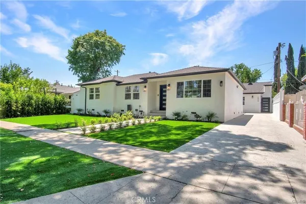 $1,550,000 | 18406 Jovan Street, Tarzana, CA 91335