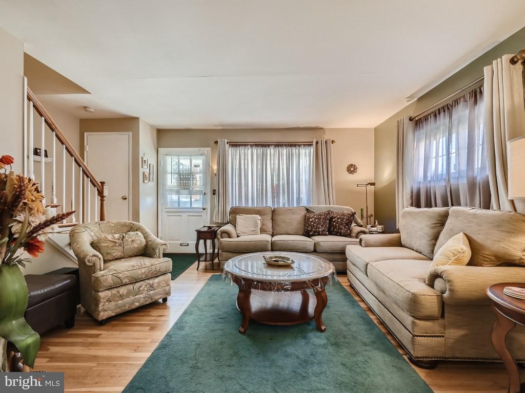 2708 Kirkleigh Road Dundalk, MD 21222 - Photo 7 of 33
