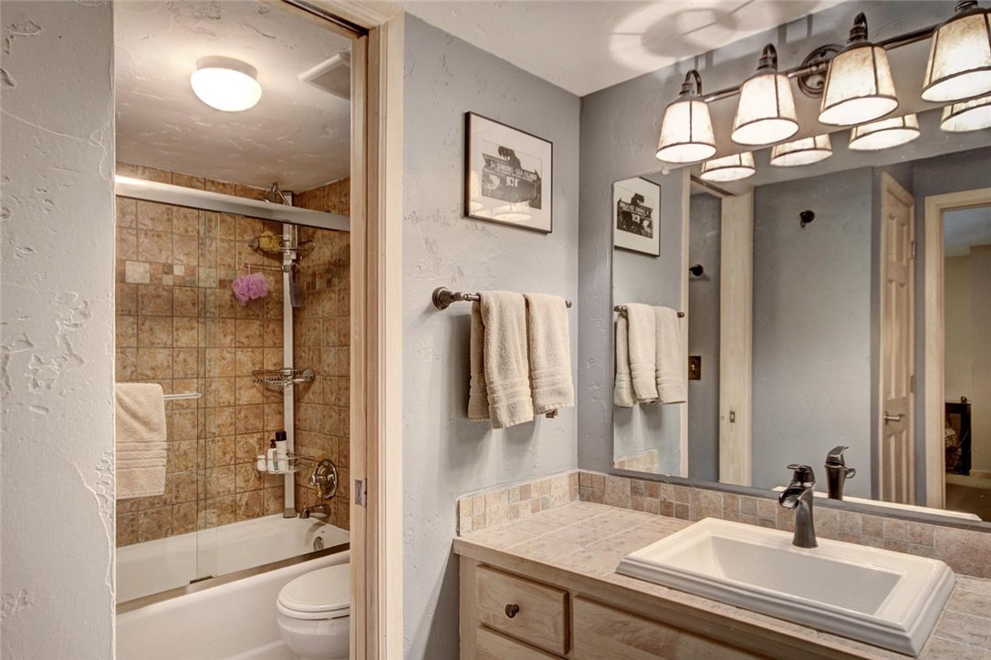 325 Four Oclock Road, Unit 202 Breckenridge, CO 80424 - Photo 16 of 25 Gallery Image 16