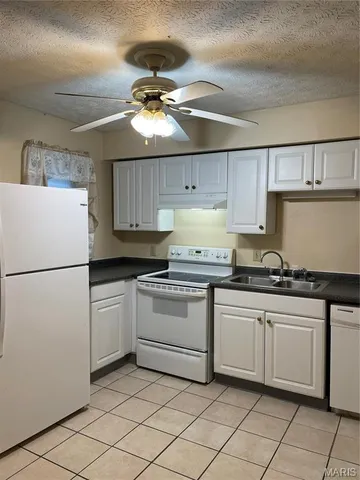$850 | 304 Estate Drive, Unit C, O'Fallon, IL 62269