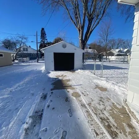 $174,900 | 3205 15th Street, Menominee, MI 49858