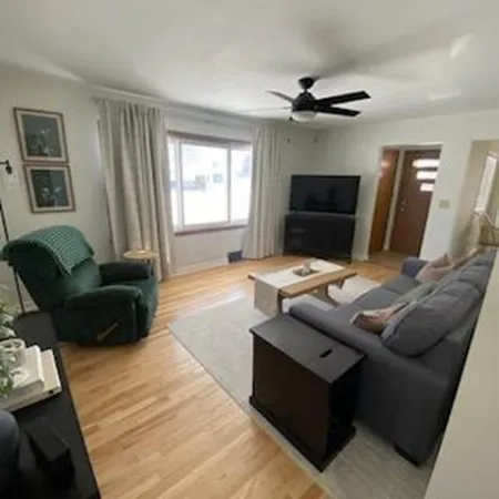 $174,900 | 3205 15th Street, Menominee, MI 49858