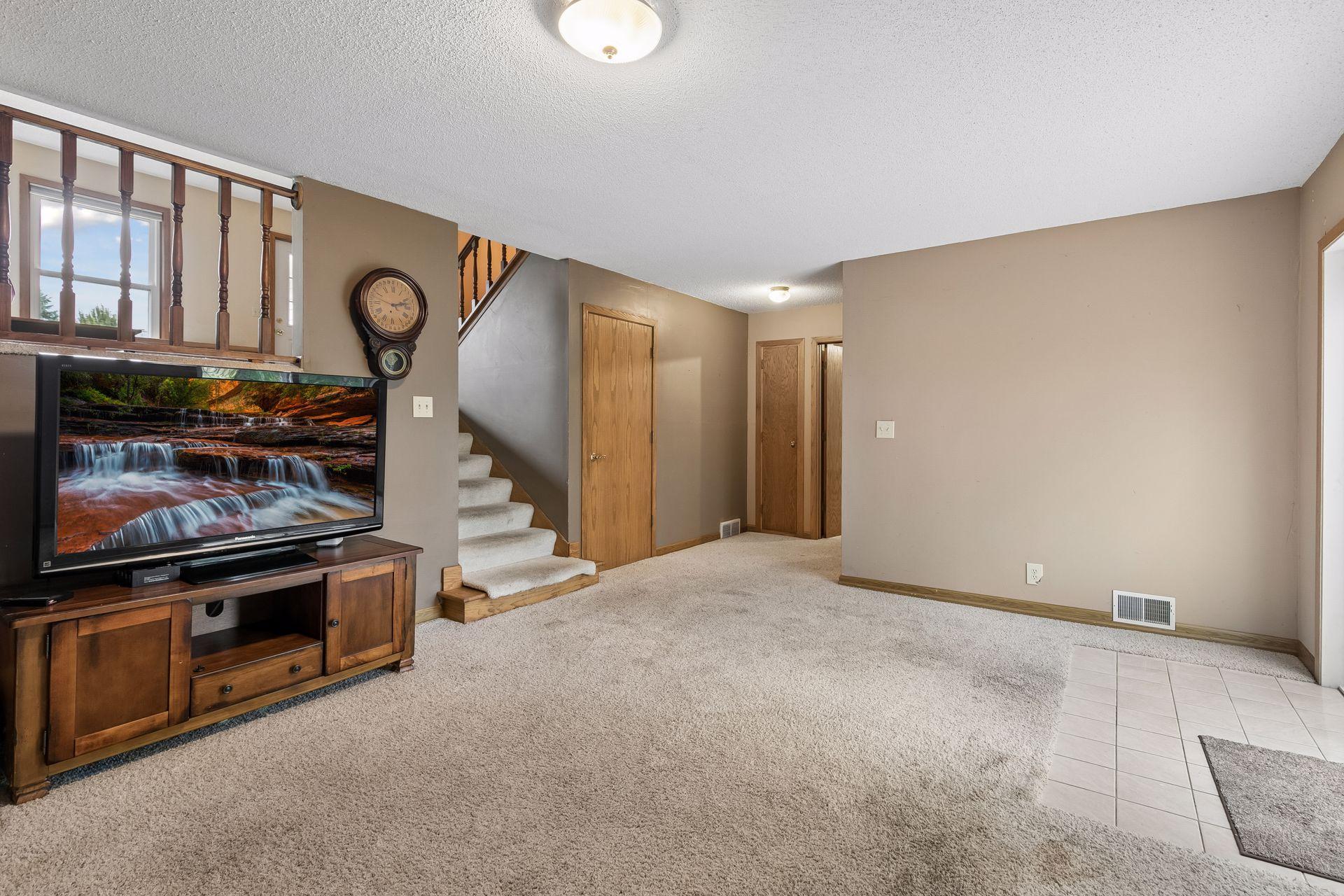 4482 Oak Pond Road Eagan, MN 55123 - Photo 29 of 40 Gallery Image 29