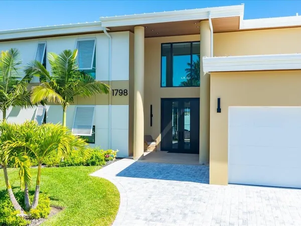 $12,000,000 | 1798 Wavecrest Court, Marco Island, FL 34145
