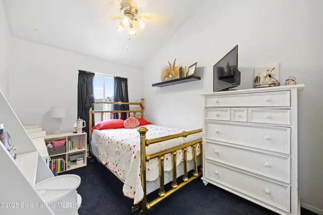 $819,999 | 8 Carpenter Avenue | New Springville