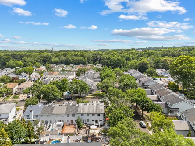 $819,999 | 8 Carpenter Avenue | New Springville