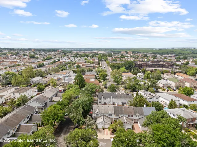 $819,999 | 8 Carpenter Avenue | New Springville