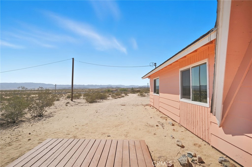 66270 Brant Crossing Road Joshua Tree, CA 92252 - Photo 20 of 46 a view of a terrace view
