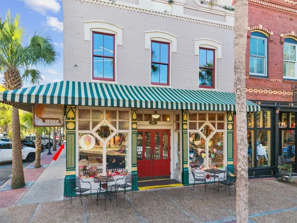 $900,000 | 5 South 3rd Street, Fernandina Beach, FL 32034