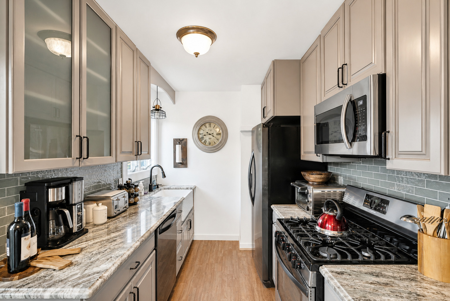 532 Webster Street Batavia, IL 60510 - Photo 8 of 39
