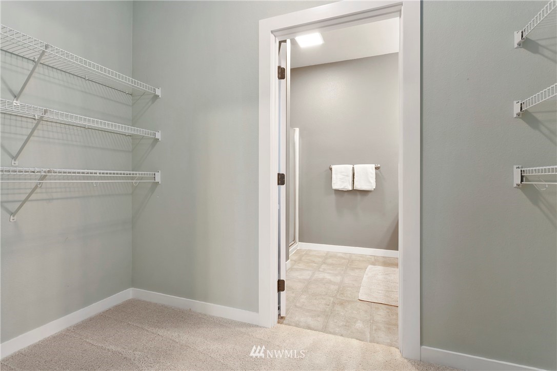 106 Ridgeview Street Sumas, WA 98295 - Photo 6 of 31 a view of a bathroom