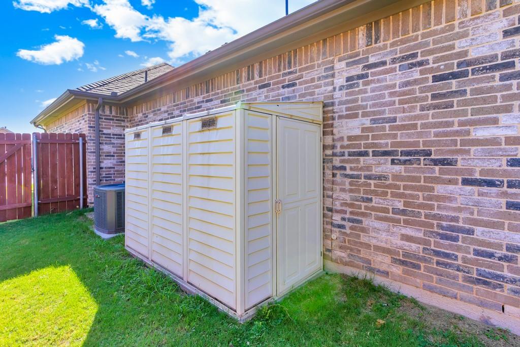 808 Chestnut Grove Drive Cleburne, TX 76033 - Photo 31 of 37 4 X 8- perfect for yard equipment