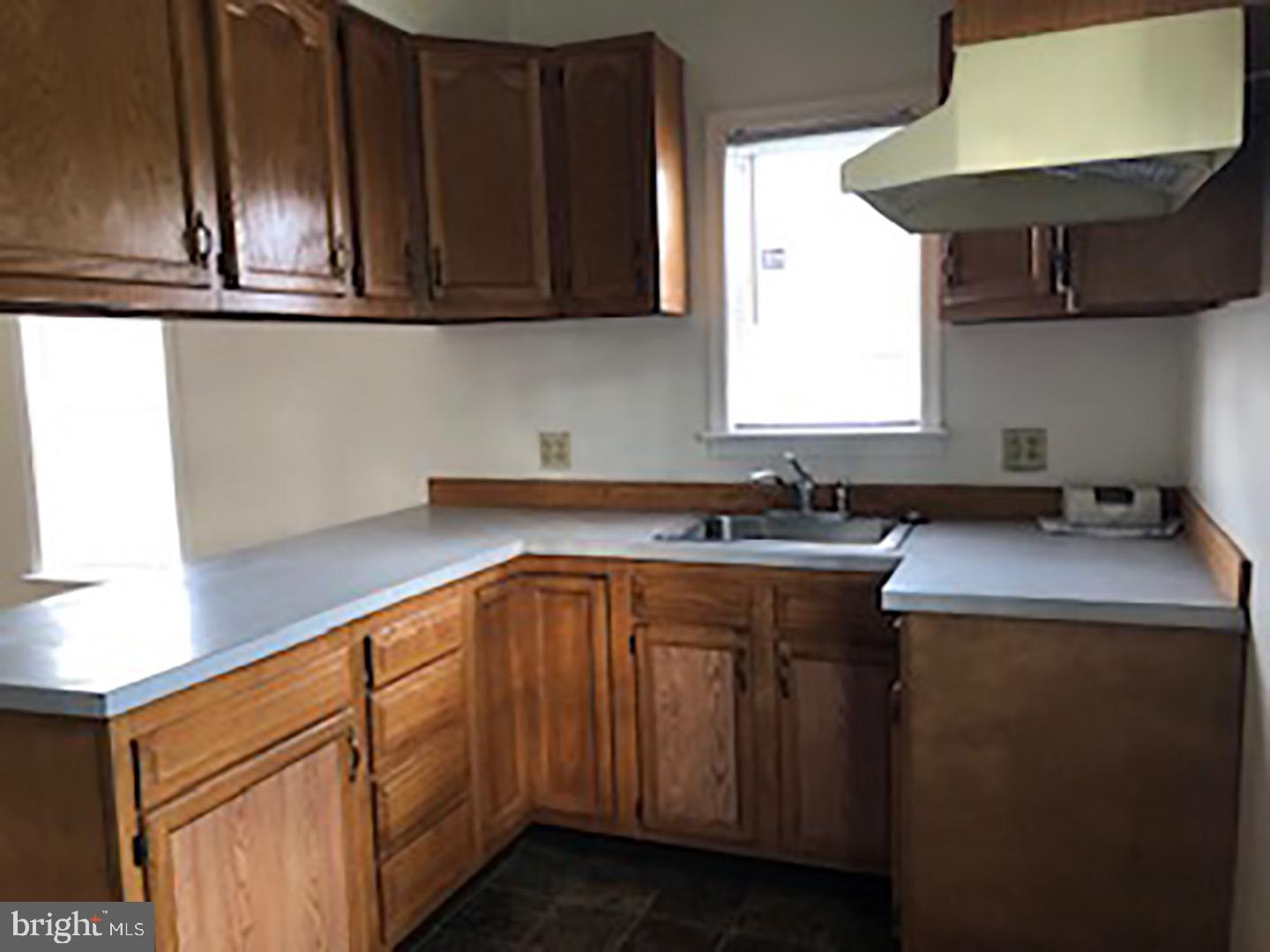 613 Summit Avenue Shillington, PA 19607 - Photo 6 of 18 Gallery Image 6