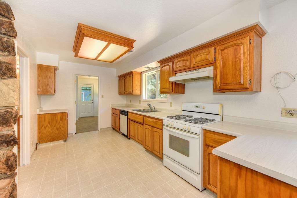 18000 Hale Road Volcano, CA 95689 - Photo 25 of 44