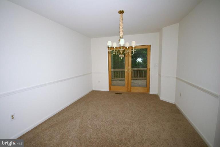 2000 Valley Road Annapolis, MD 21401 - Photo 10 of 17 Dining Room