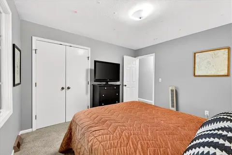 $365,000 | 1029 Northeast Trailwood Drive, Lee's Summit, MO 64086