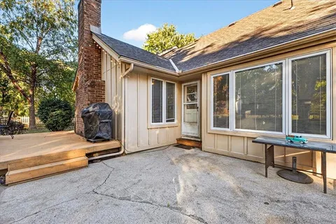 $365,000 | 1029 Northeast Trailwood Drive, Lee's Summit, MO 64086