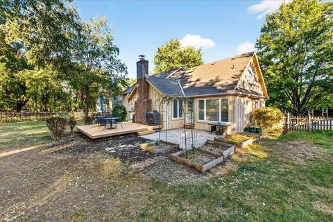 $365,000 | 1029 Northeast Trailwood Drive, Lee's Summit, MO 64086