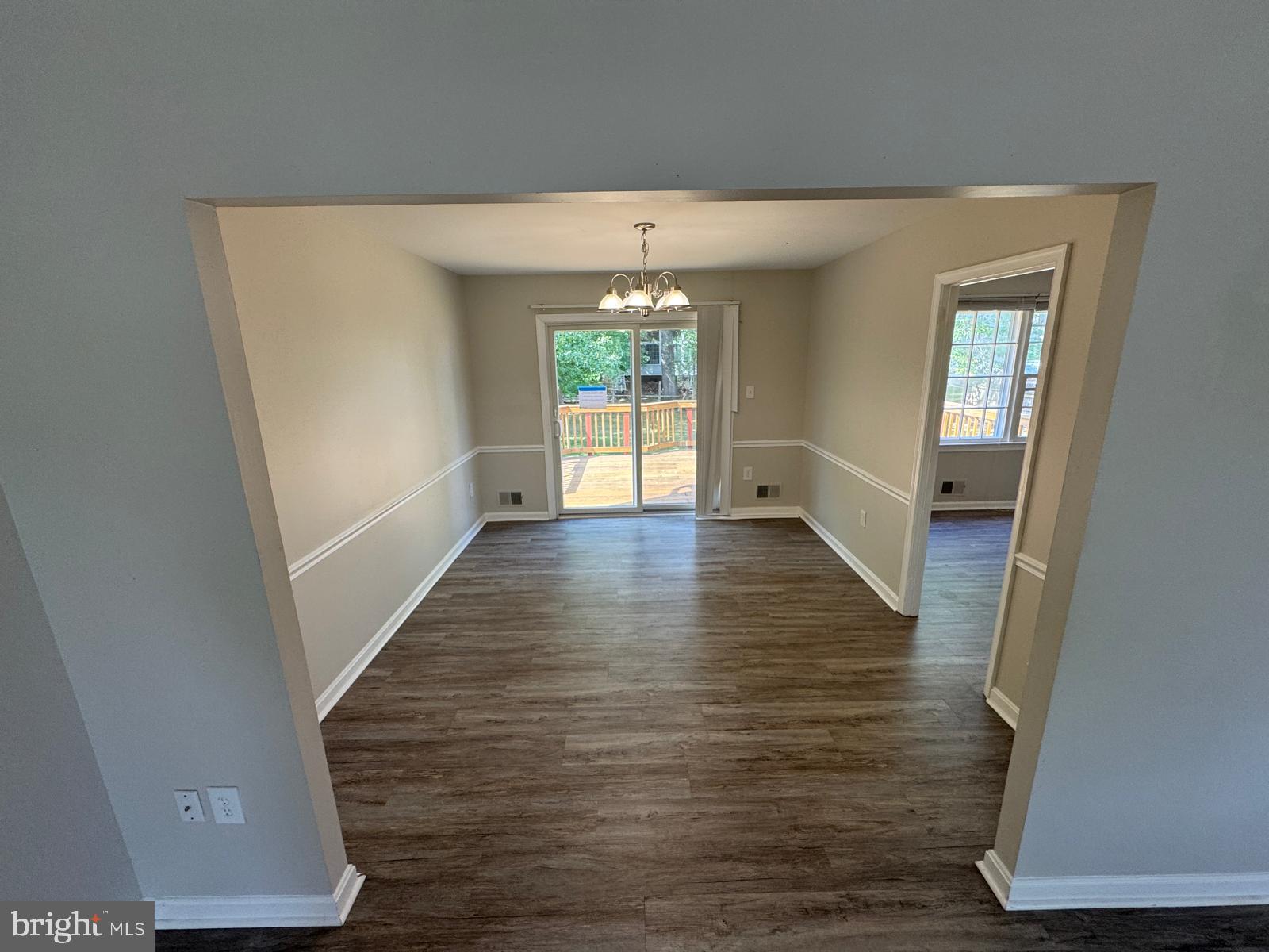 7918 Edinburgh Drive Springfield, VA 22153 - Photo 13 of 46