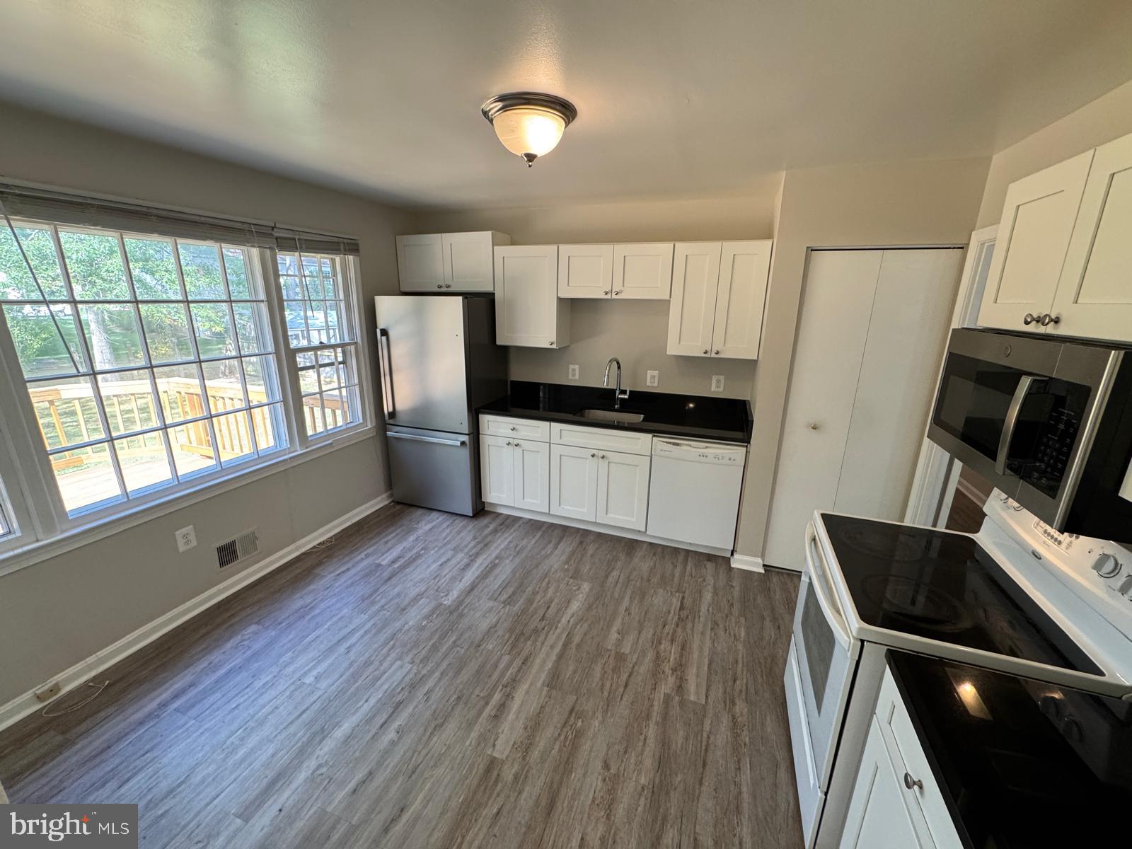 7918 Edinburgh Drive Springfield, VA 22153 - Photo 14 of 46