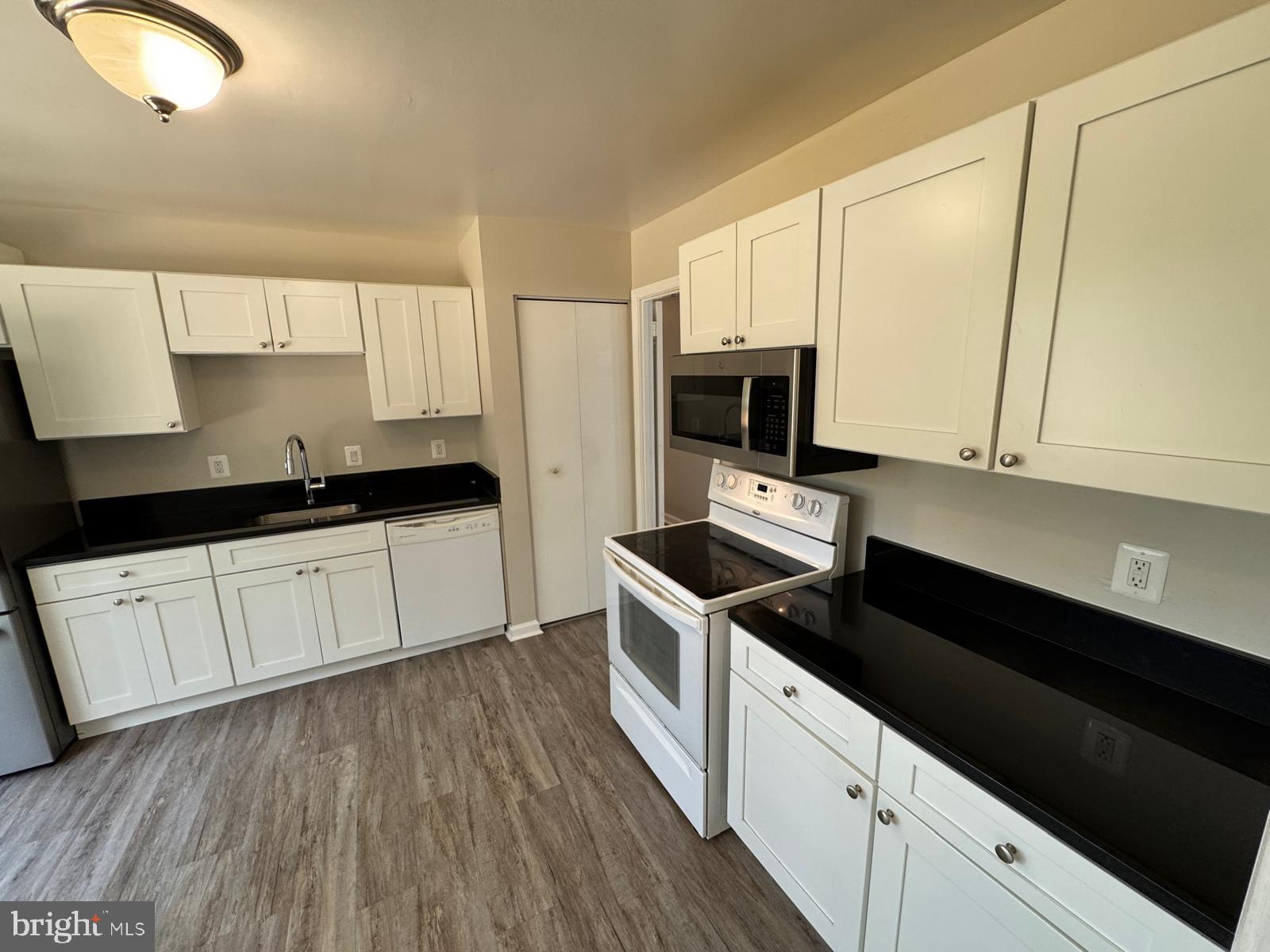 7918 Edinburgh Drive Springfield, VA 22153 - Photo 17 of 46