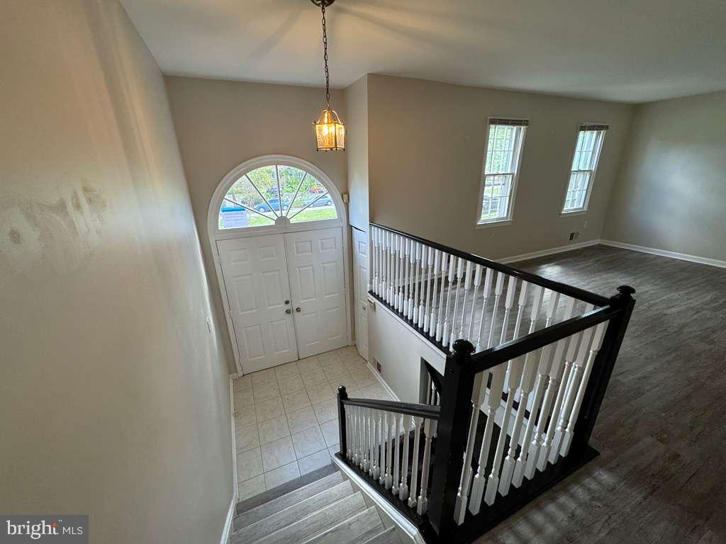 7918 Edinburgh Drive Springfield, VA 22153 - Photo 8 of 46