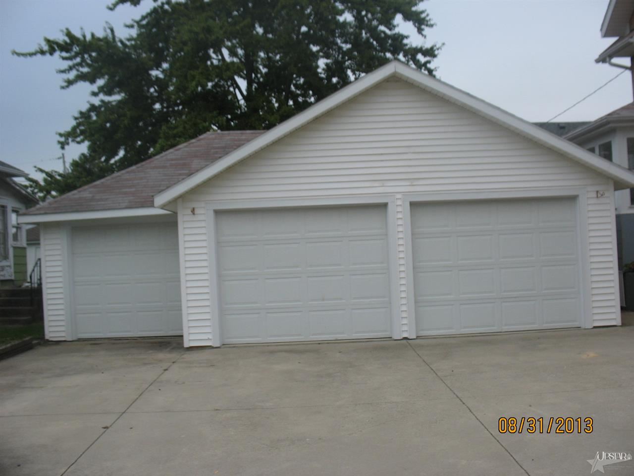 903 West Monroe Street Decatur, IN 46733 - Photo 3 of 25