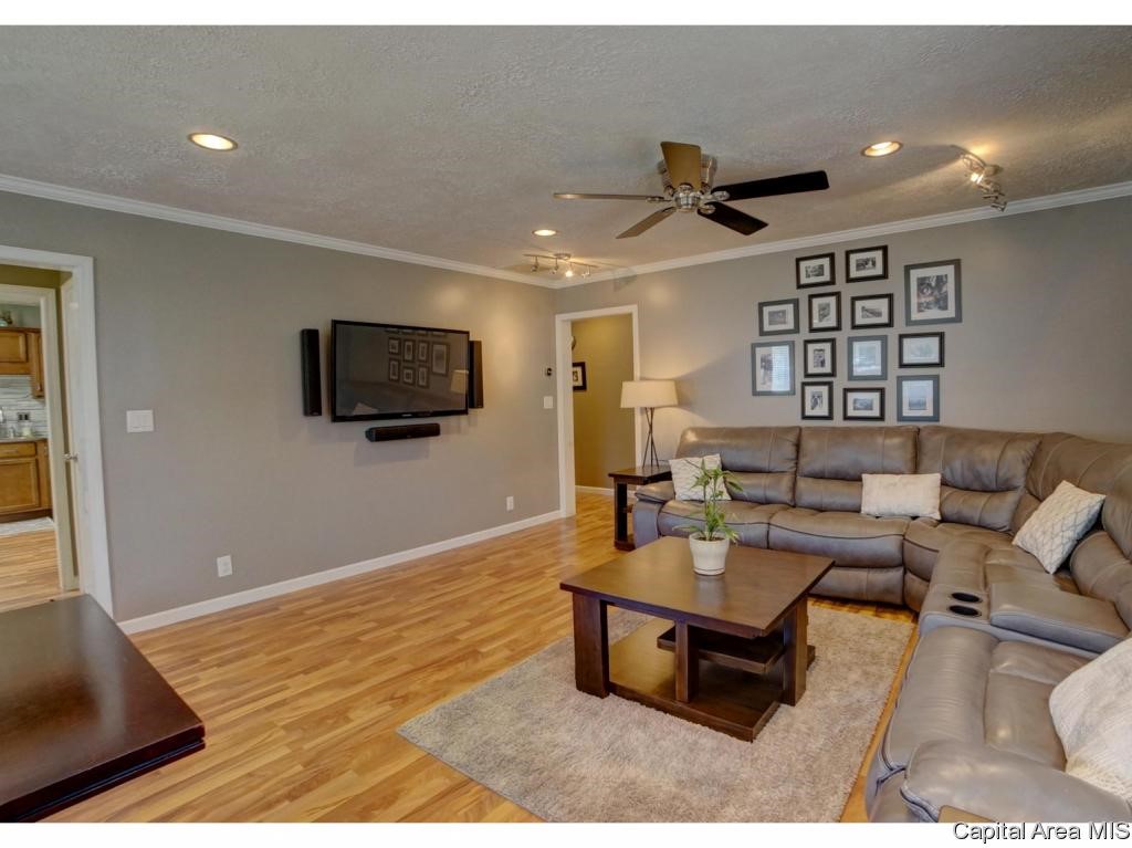 1712 Reed Avenue Springfield, IL 62704 - Photo 11 of 34 Gallery Image 11