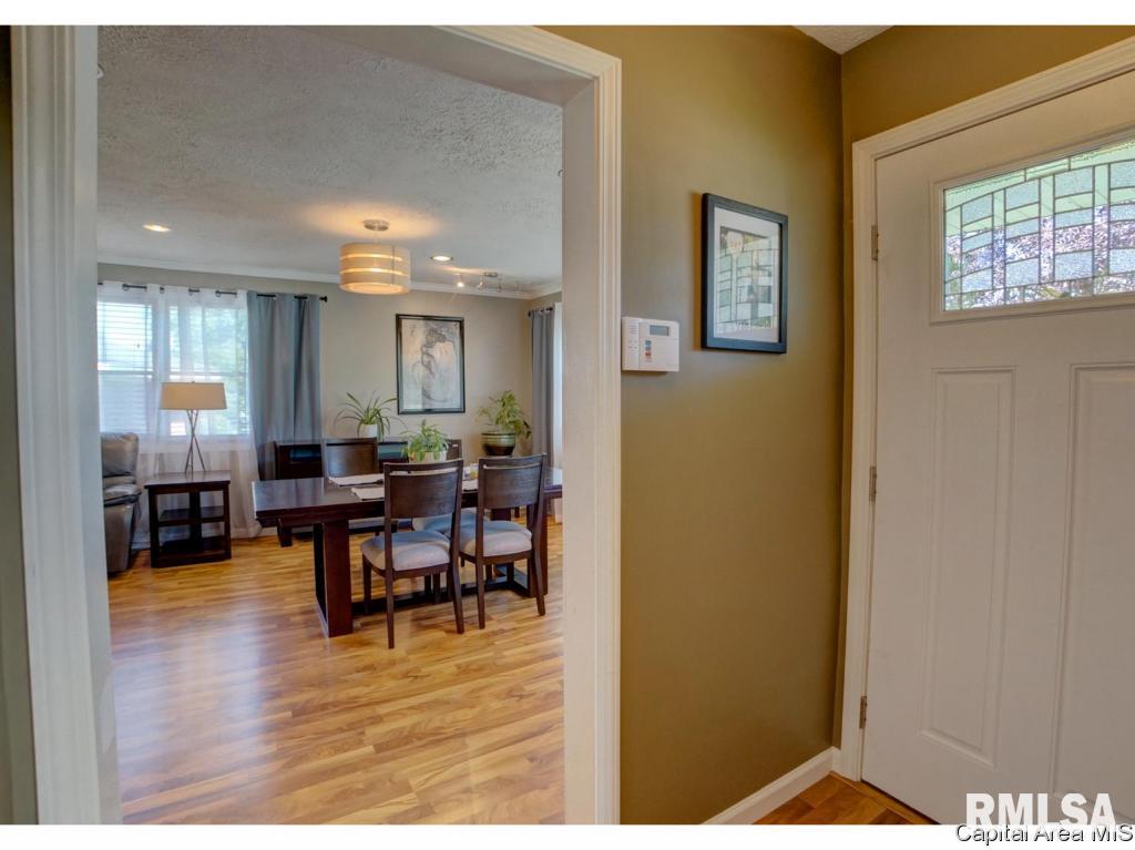 1712 Reed Avenue Springfield, IL 62704 - Photo 3 of 34 Gallery Image 3