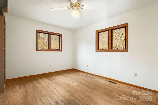 $475,000 | 111 South Valley View Drive, Mars Hill, NC 28754