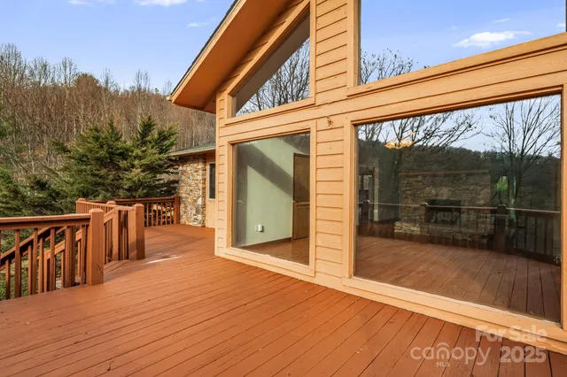 $475,000 | 111 South Valley View Drive, Mars Hill, NC 28754