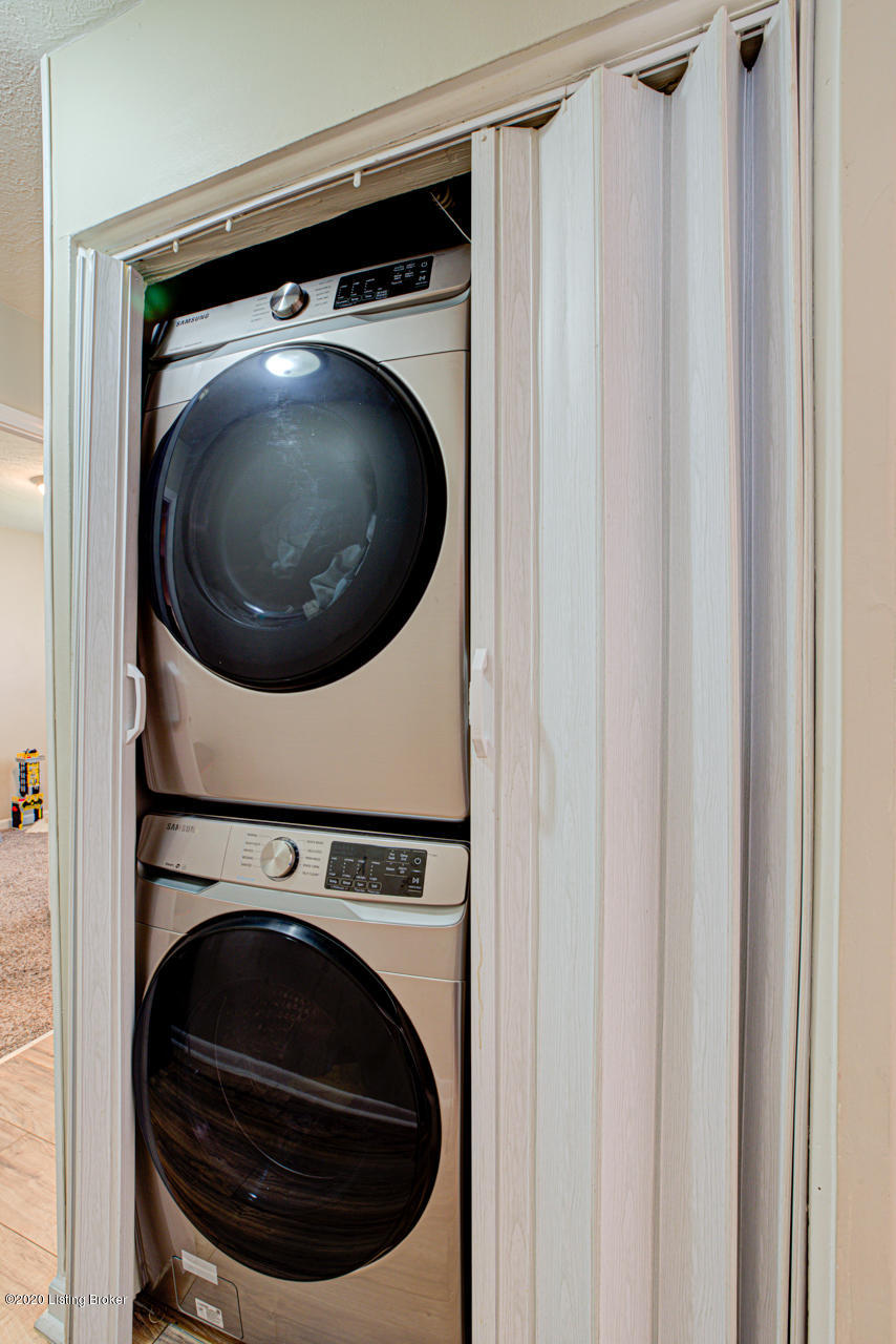 5518 Rustic Way Louisville, KY 40218 - Photo 14 of 21 Laundry
