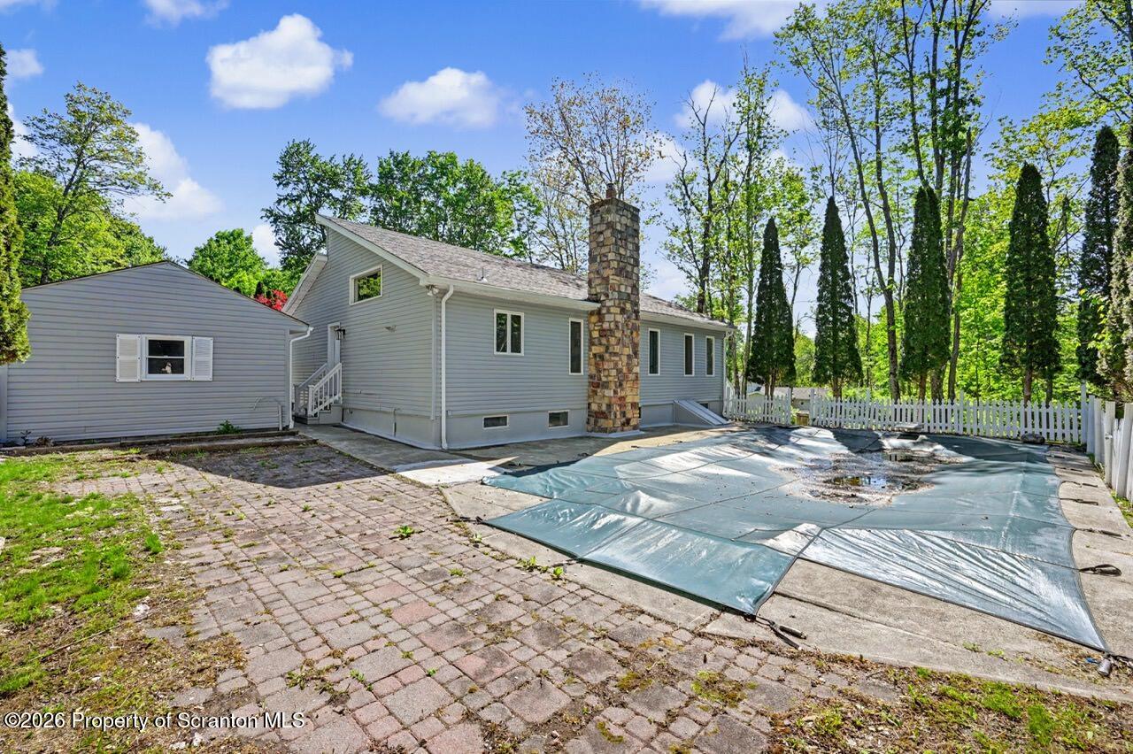 15 Van Leuven Road Lake Ariel, PA 18436 - Photo 11 of 61 15 Van Leuven Rd 05 Large