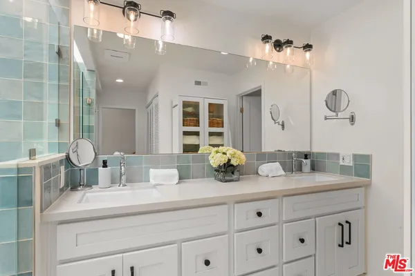 $1,648,000 | 11 Rocky Knoll, Unit 12, Irvine, CA 92612