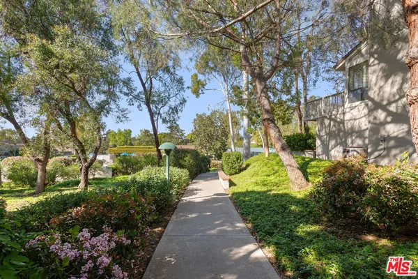 $1,648,000 | 11 Rocky Knoll, Unit 12, Irvine, CA 92612