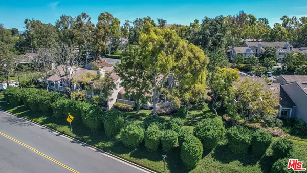 $1,648,000 | 11 Rocky Knoll, Unit 12, Irvine, CA 92612