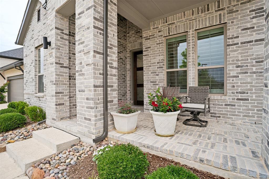 1036 Boardwalk Road Allen, TX 75013 - Photo 4 of 36