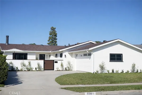 $1,399,000 | 6901 Breeland Drive, Huntington Beach, CA 92647