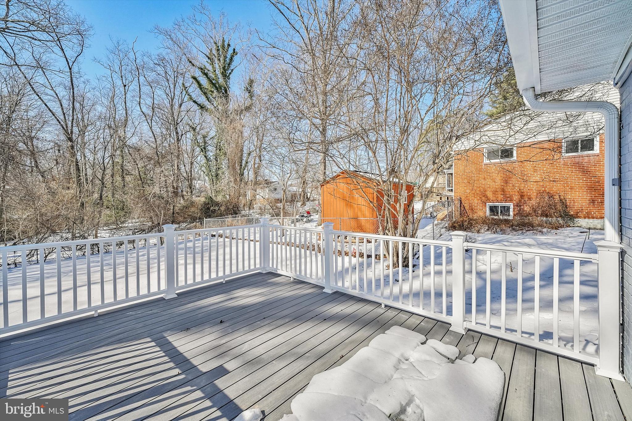 3629 Parklane Road Fairfax, VA 22030 - Photo 39 of 45 a view of a wooden roof deck