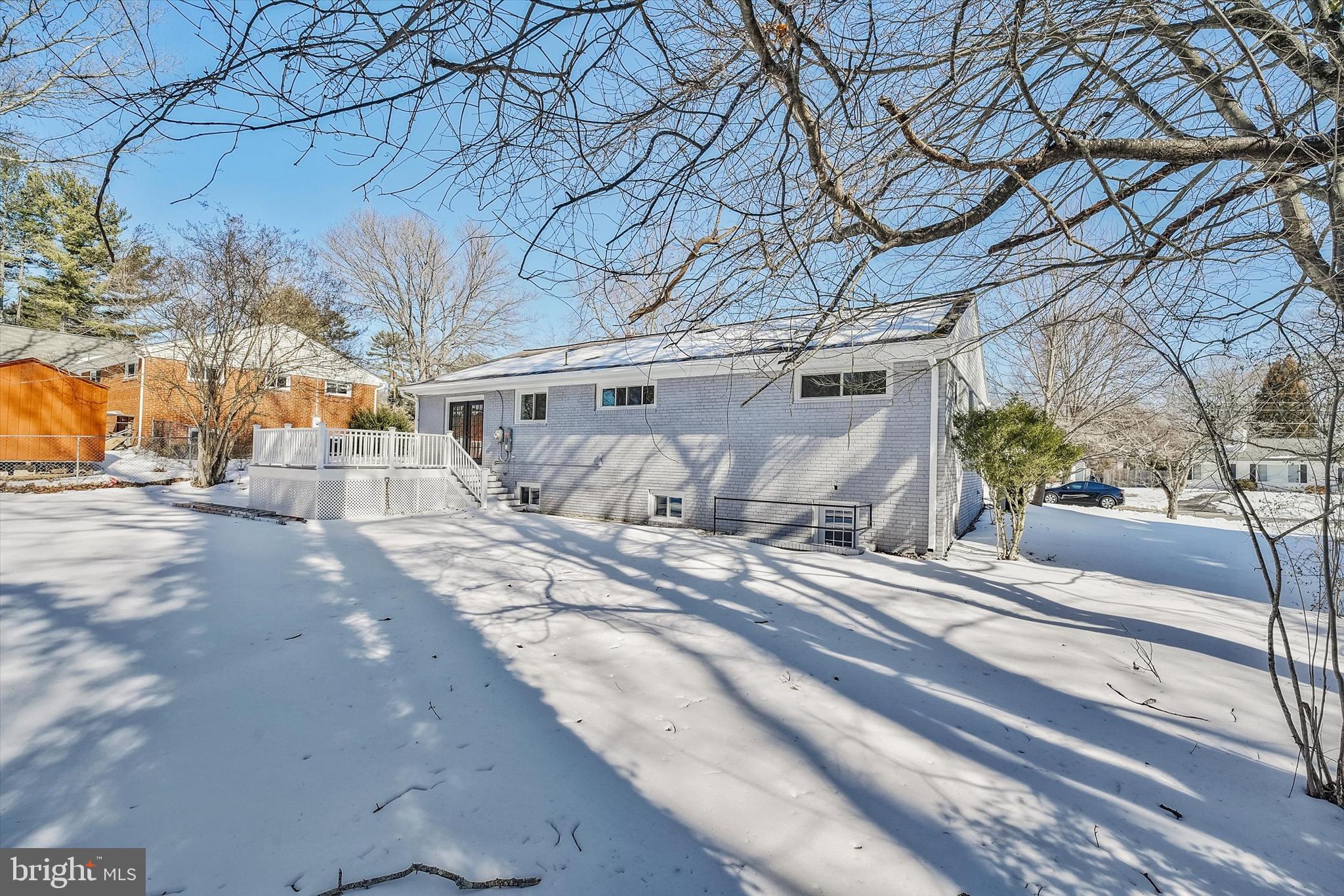 3629 Parklane Road Fairfax, VA 22030 - Photo 42 of 45 a view of a building with a yard