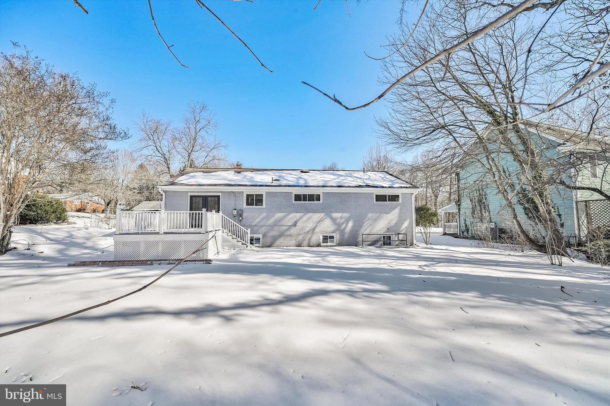 3629 Parklane Road Fairfax, VA 22030 - Photo 43 of 45 a view of street with a white house