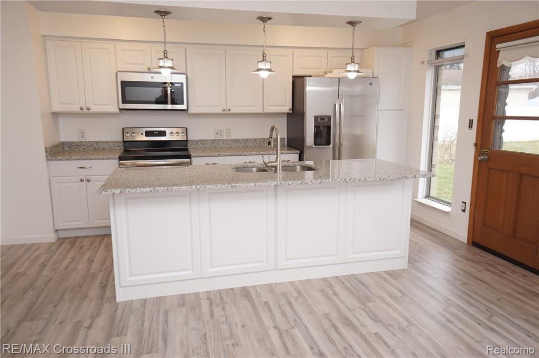 7100 Sheldon Road Belleville, MI 48111 - Photo 5 of 24 DSC09597.JPG